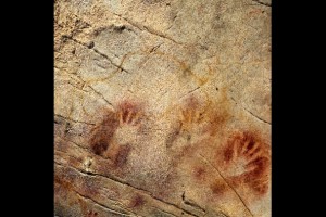 elcastillocavehandprints